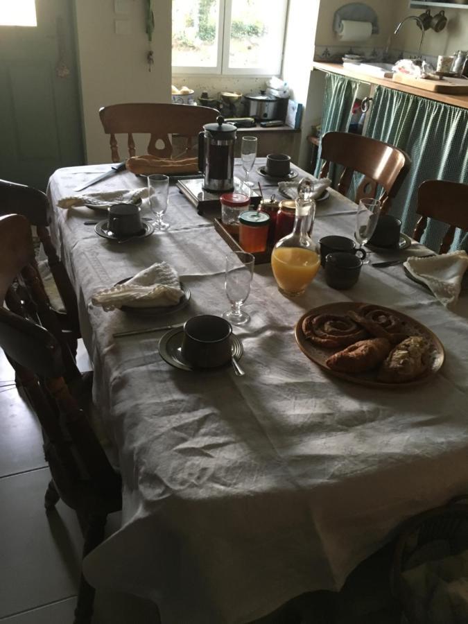 Bed and Breakfast Le Petit Grange Le Lindois Exteriér fotografie