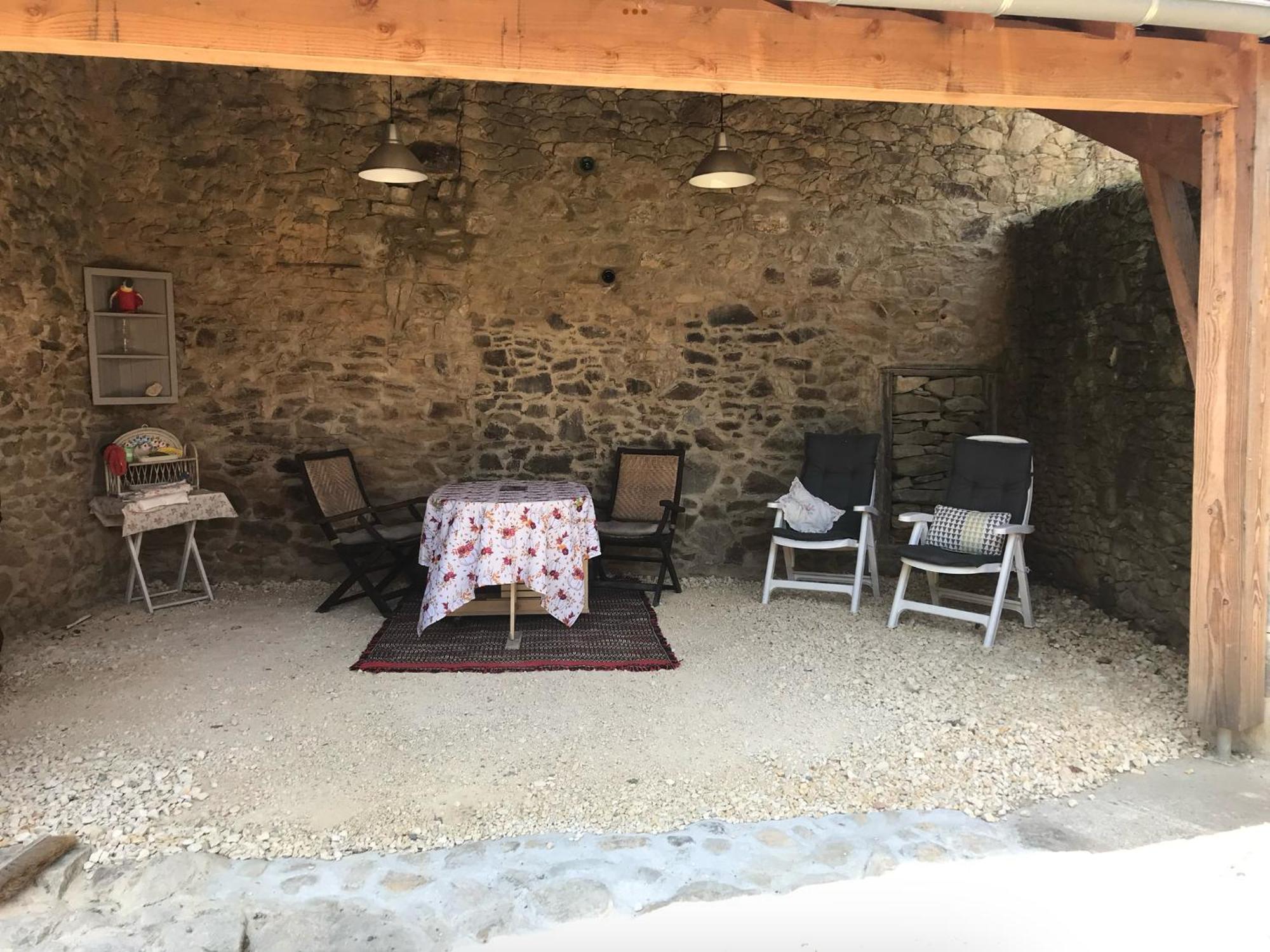 Bed and Breakfast Le Petit Grange Le Lindois Exteriér fotografie